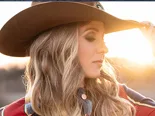 Lainey Wilson tribute artist